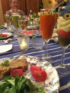 Aan tafel!